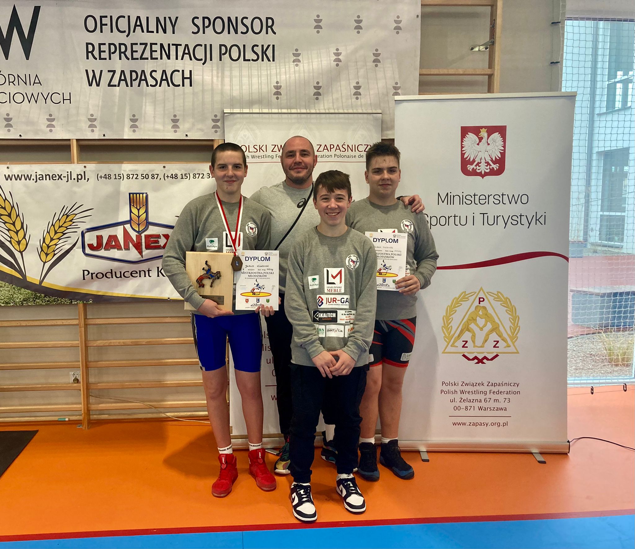 Pierwszy medal mistrzostw Polski "Zapaśnika"