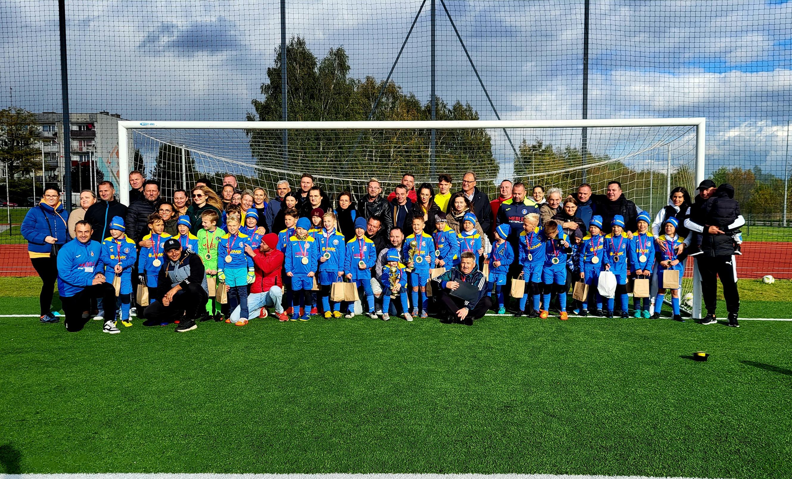 Radomsko CUP 2023. Młodzi piłkarze pokazali sportową pasję i talent