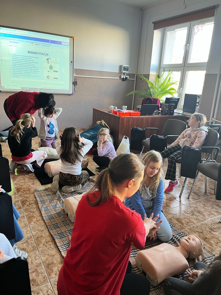 Pokaz udzielania pierwszej pomocy