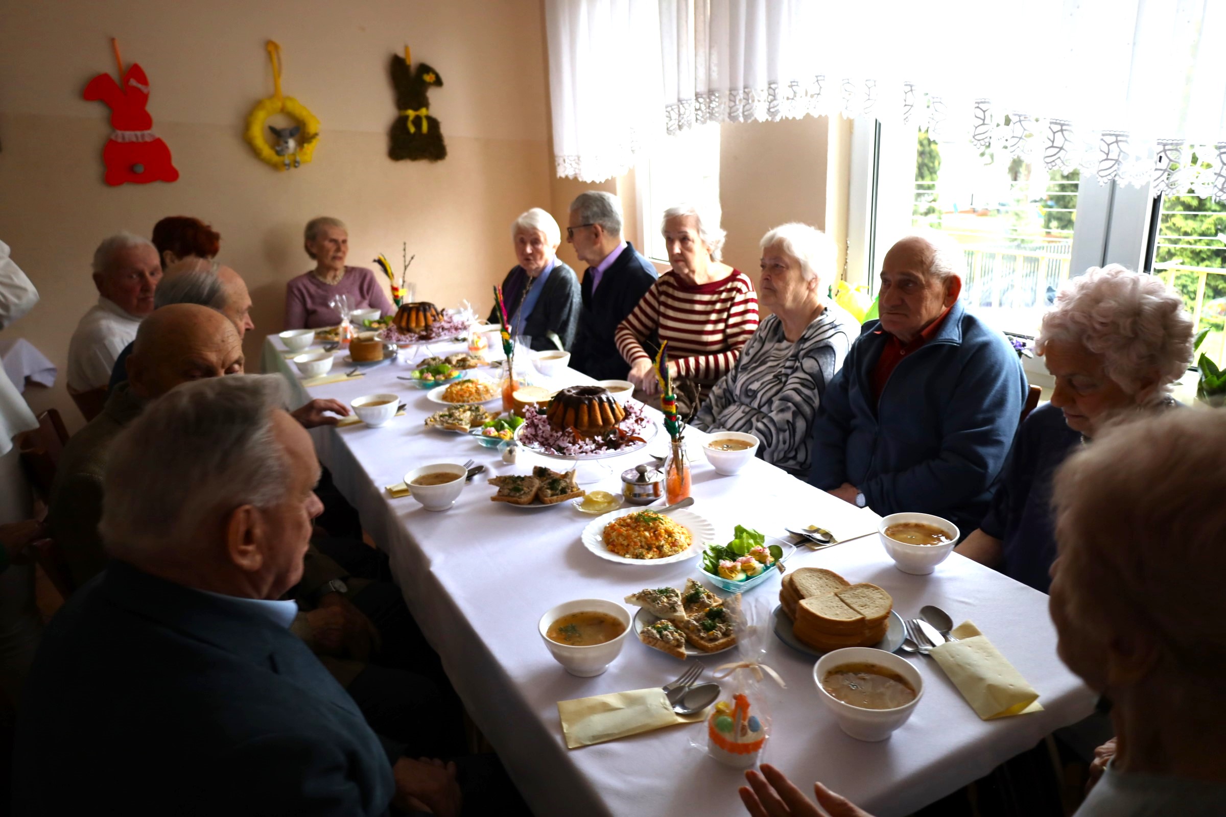 Wielkanocne spotkanie z seniorami w Dziennym Domu Pomocy Społecznej