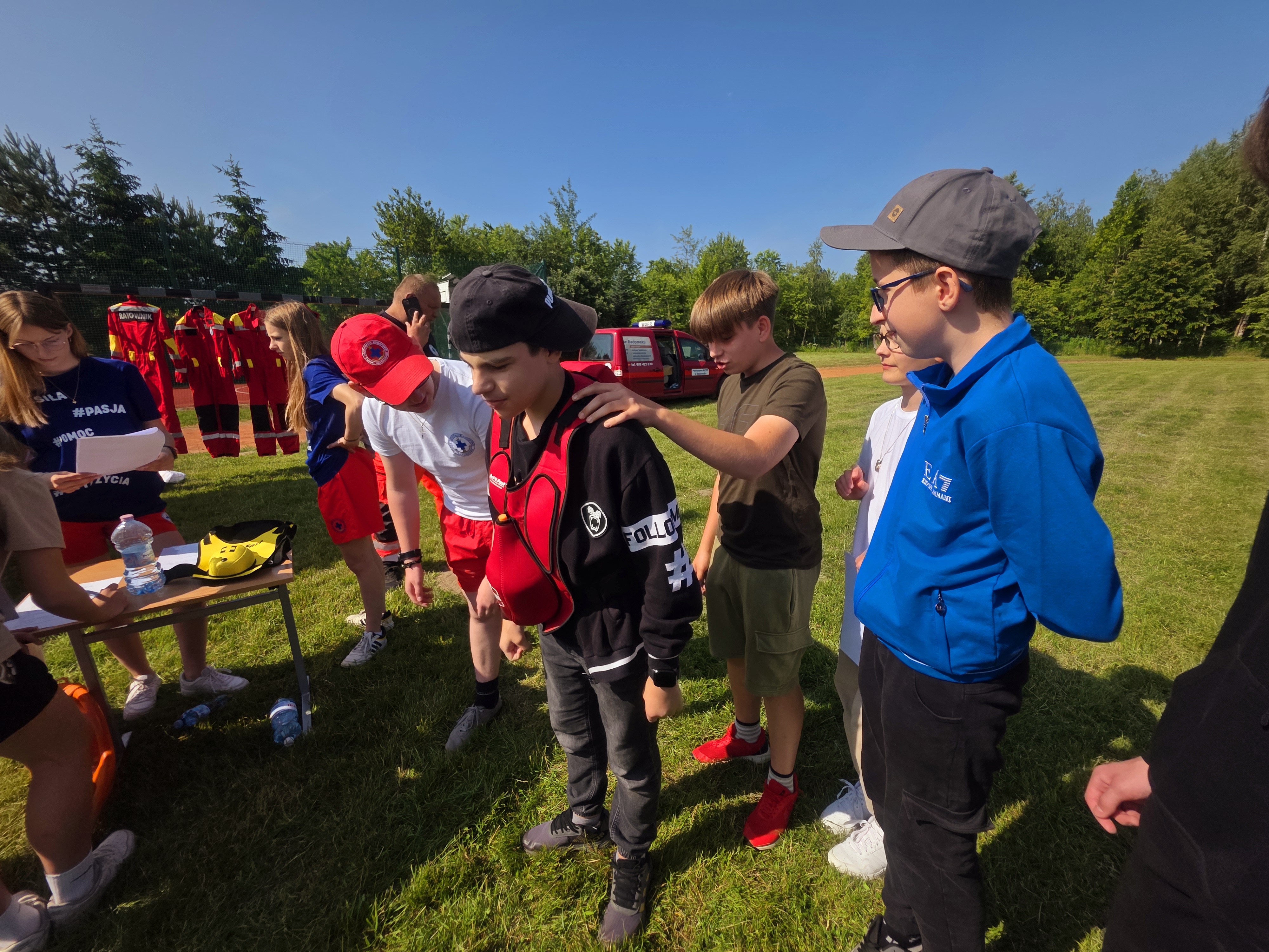 Uczniowie bezpieczni w wakacje - zakończenie cyklu szkoleń "Bezpieczne wakacje" 