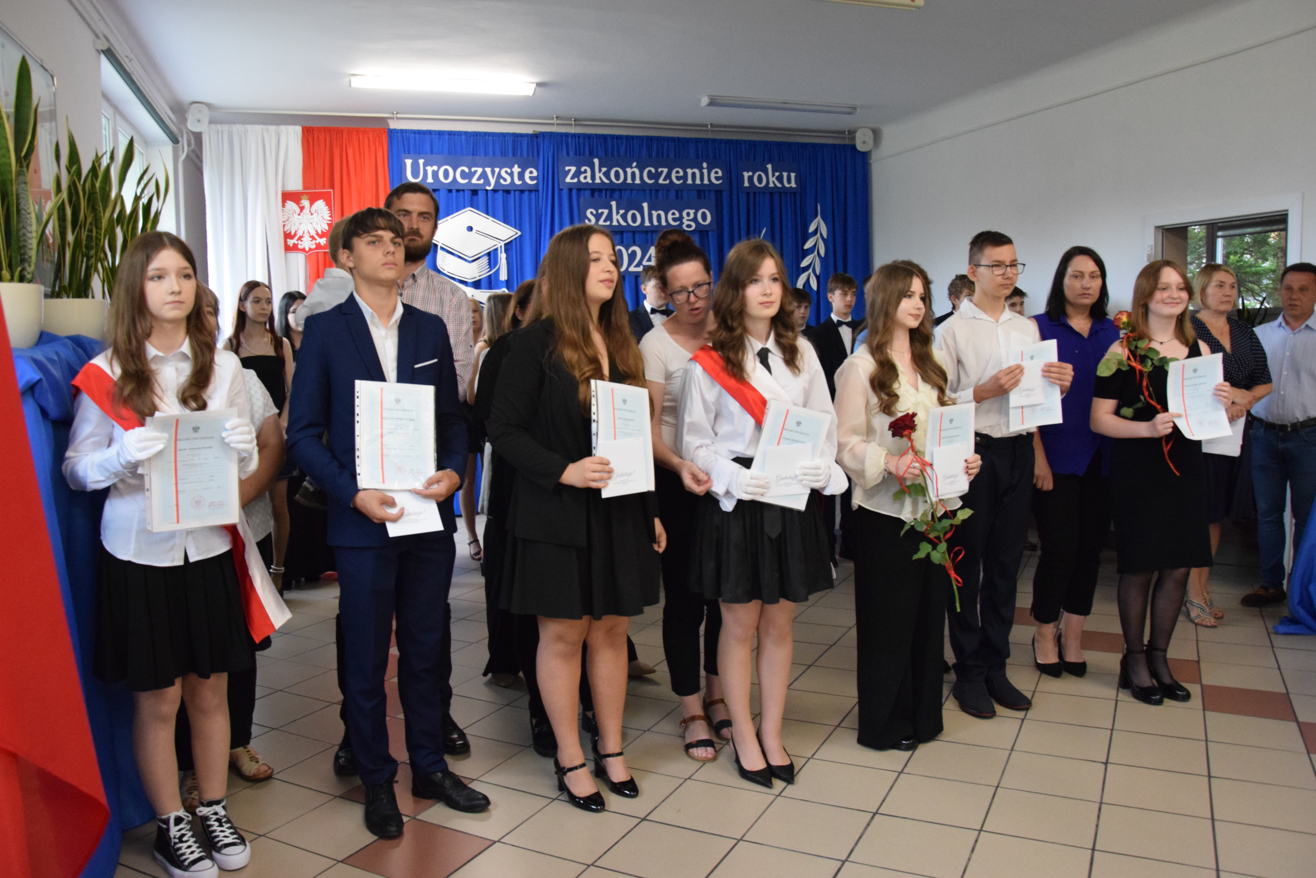 Zakończenie pełne wzruszeń – uroczyste pożegnanie roku szkolnego w PSP nr 10 w Radomsku