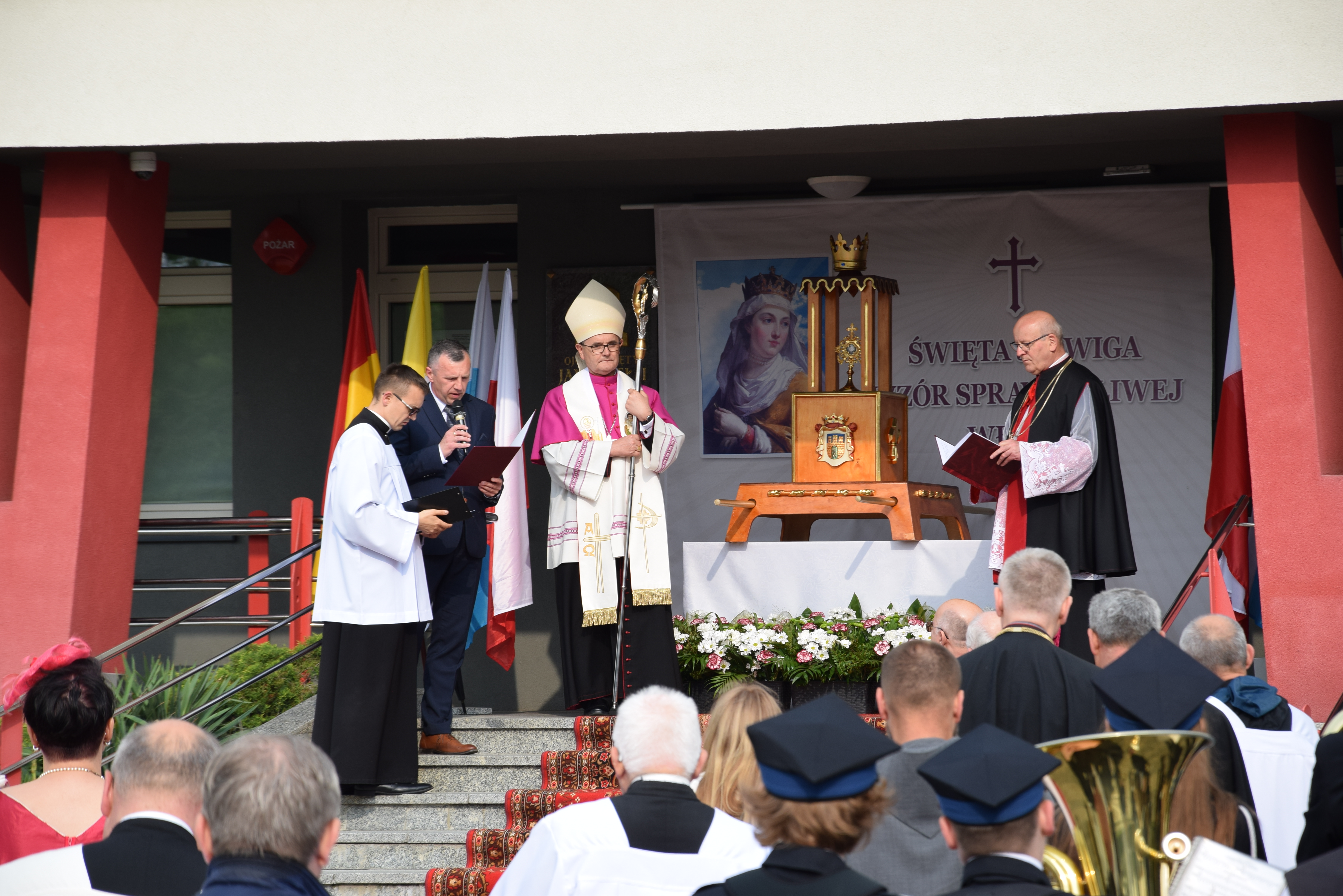 Procesja z relikwiami św. Jadwigi Królowej zwieńczeniem XXIV Radomszczańskich Dni Rodziny