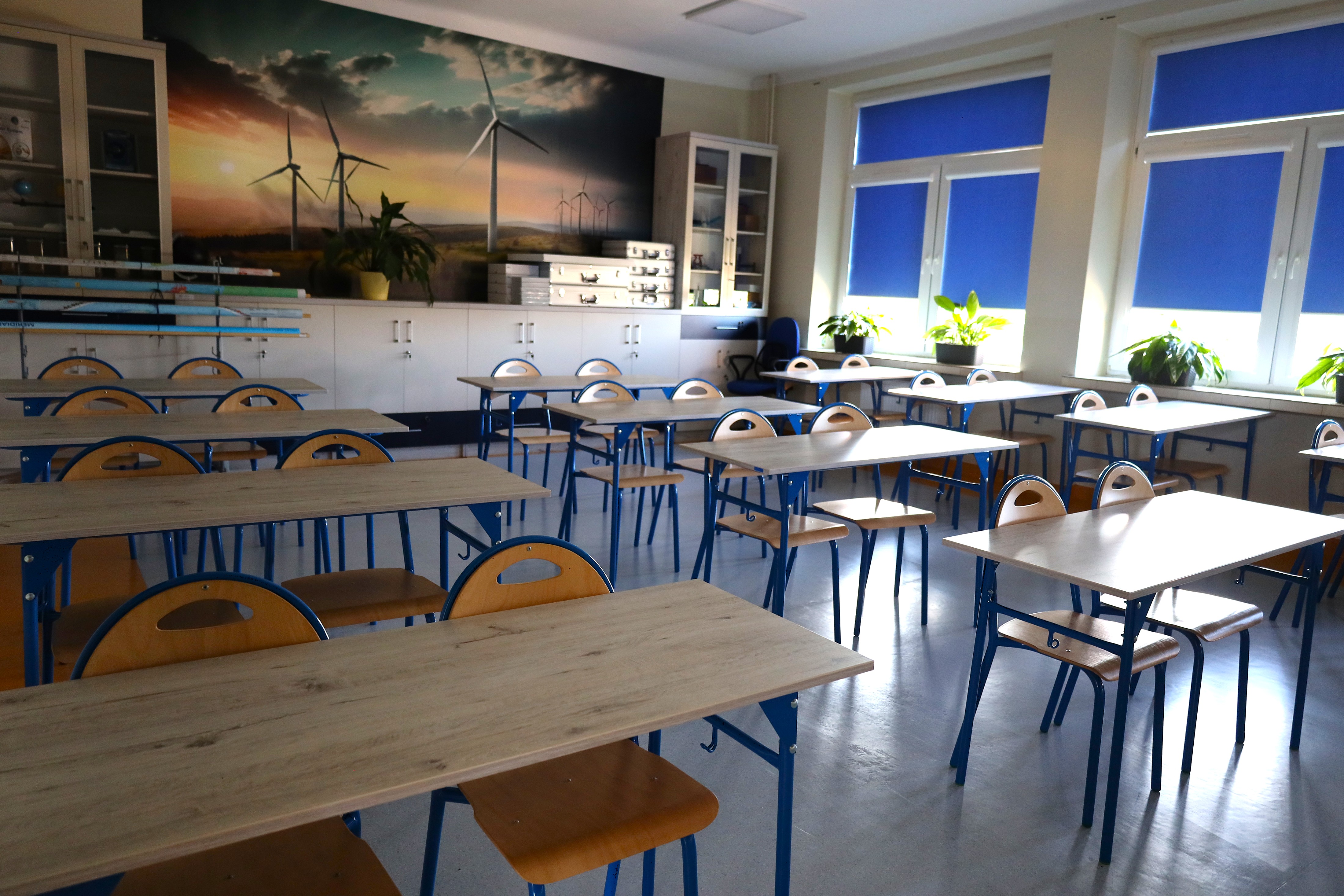 Przeglądy i ostatnie przygotowania w szkołach oraz przedszkolach przed nowym rokiem szkolnym