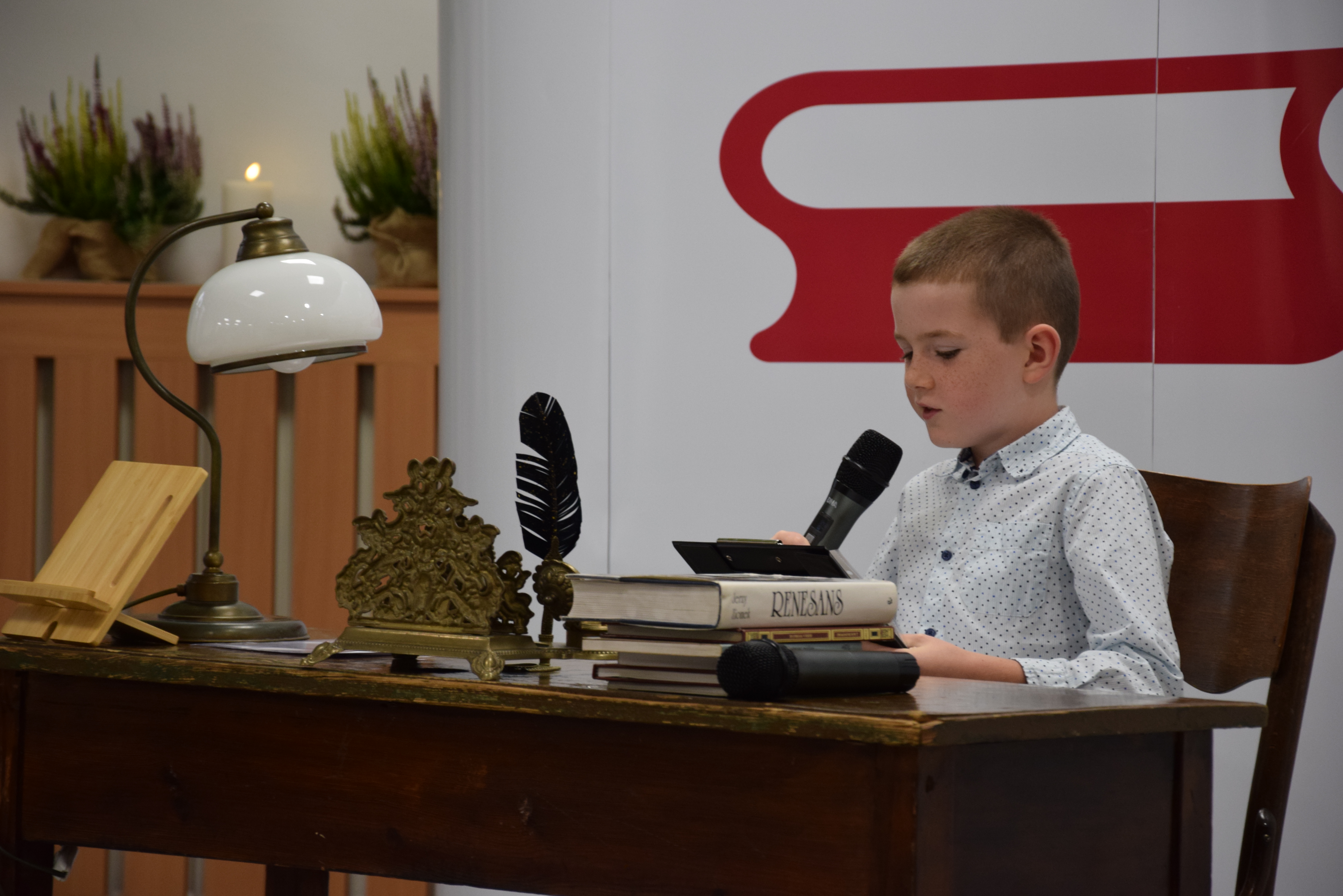 Finał Narodowego Czytania w Radomsku – wspólne czytanie poezji Jana Kochanowskiego