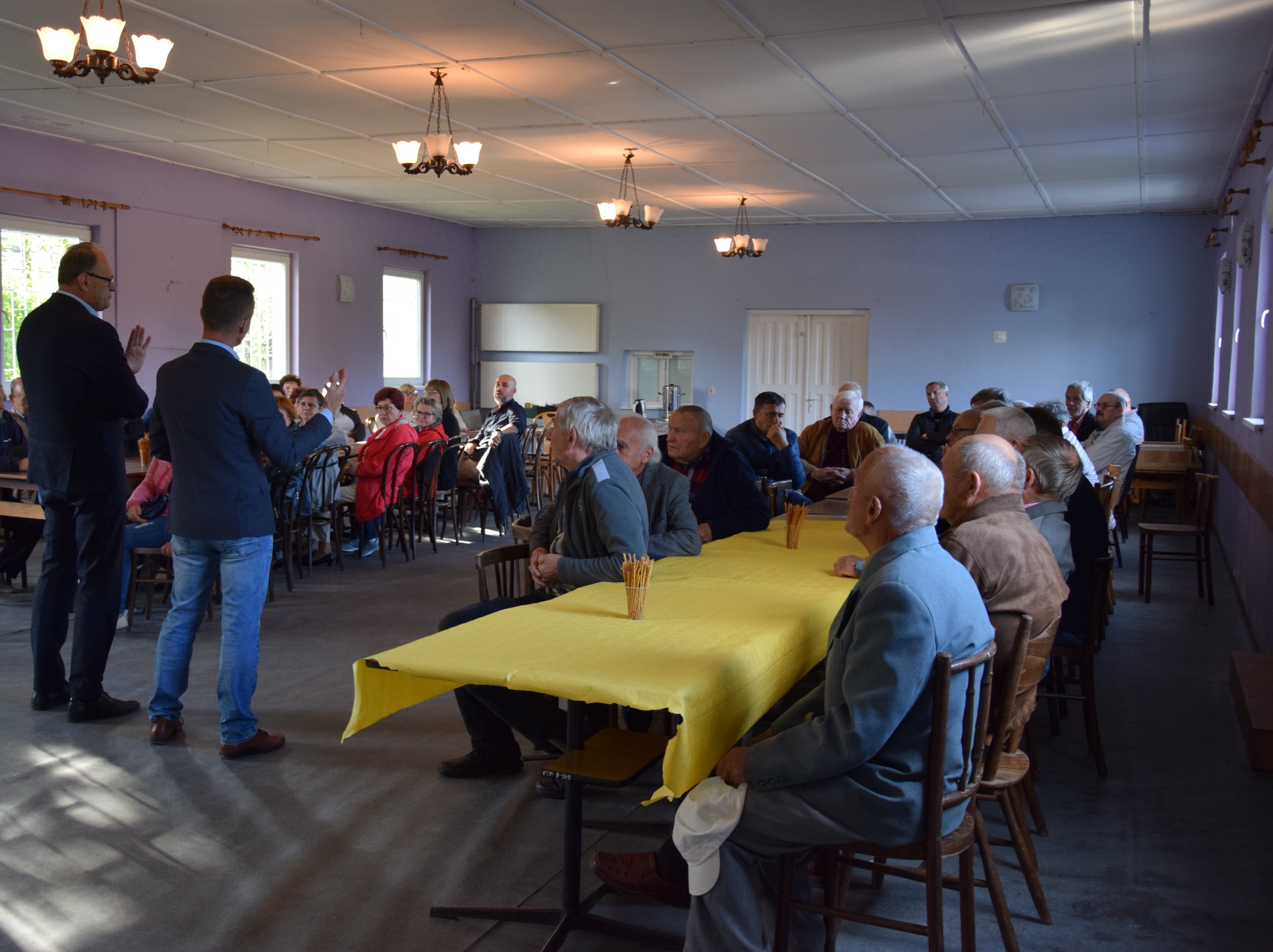 Cmentarz na Piaskowej, opłaty za odpady, drogi - spotkanie prezydenta z mieszkańcami Radomska