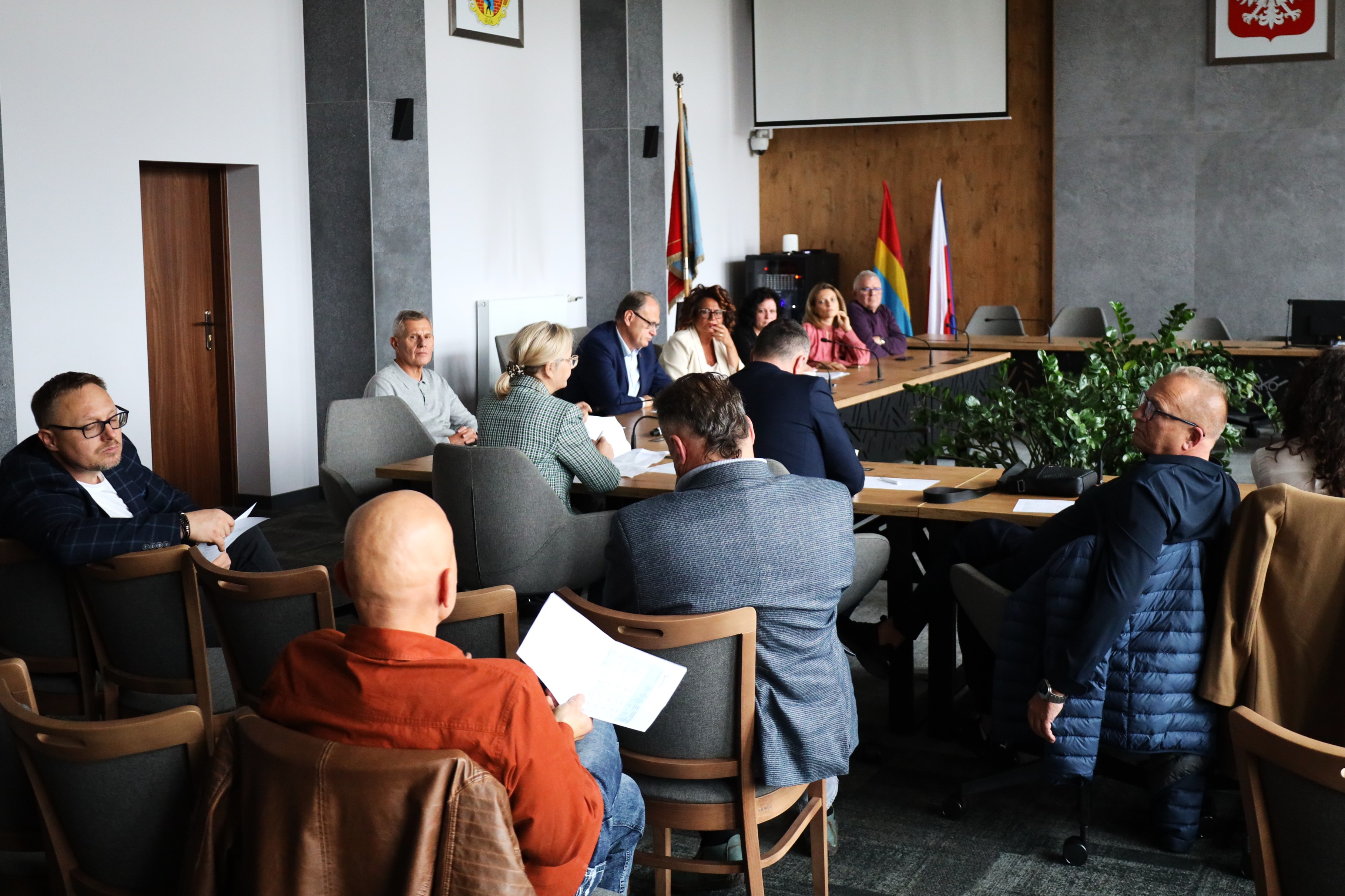 Dyskusja nad stawkami podatku od nieruchomości