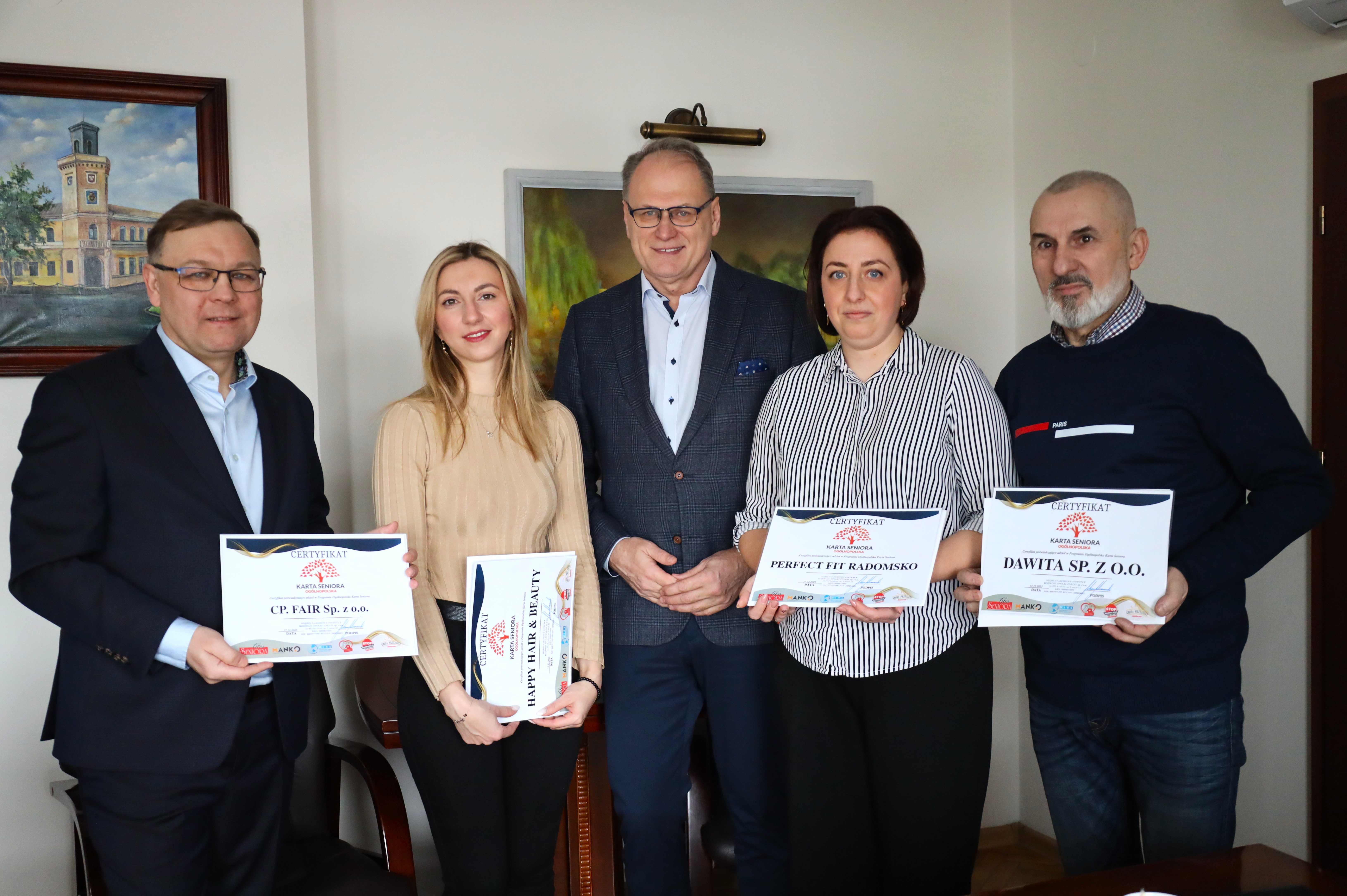 Kolejne firmy dołączyły do Ogólnopolskiej Karty Seniora – edycja radomszczańska