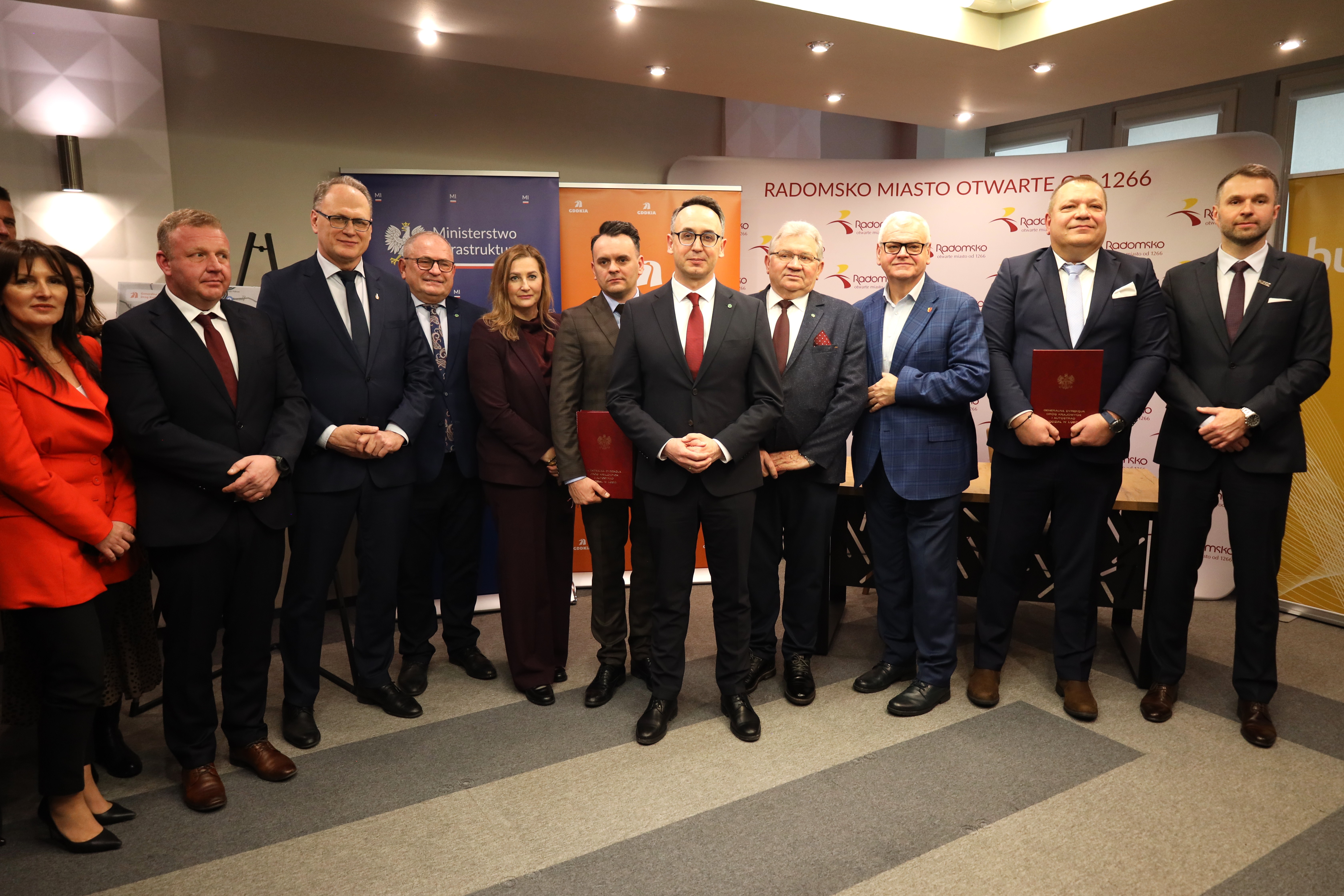 Podpisanie umowy na budowę obwodnicy Radomska. Historyczny moment i początek kluczowej inwestycji