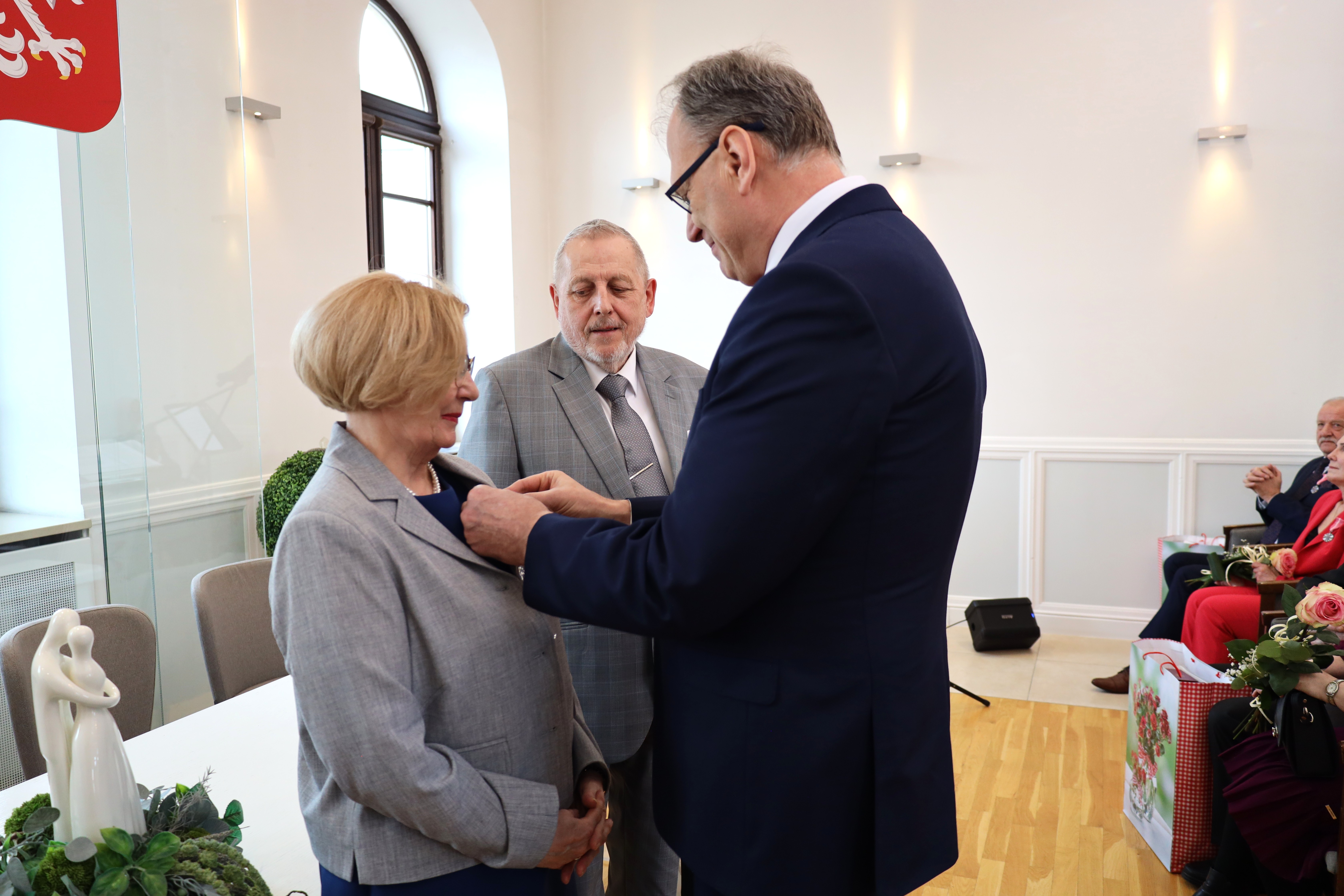 Złoci jubilaci nagrodzeni medalami