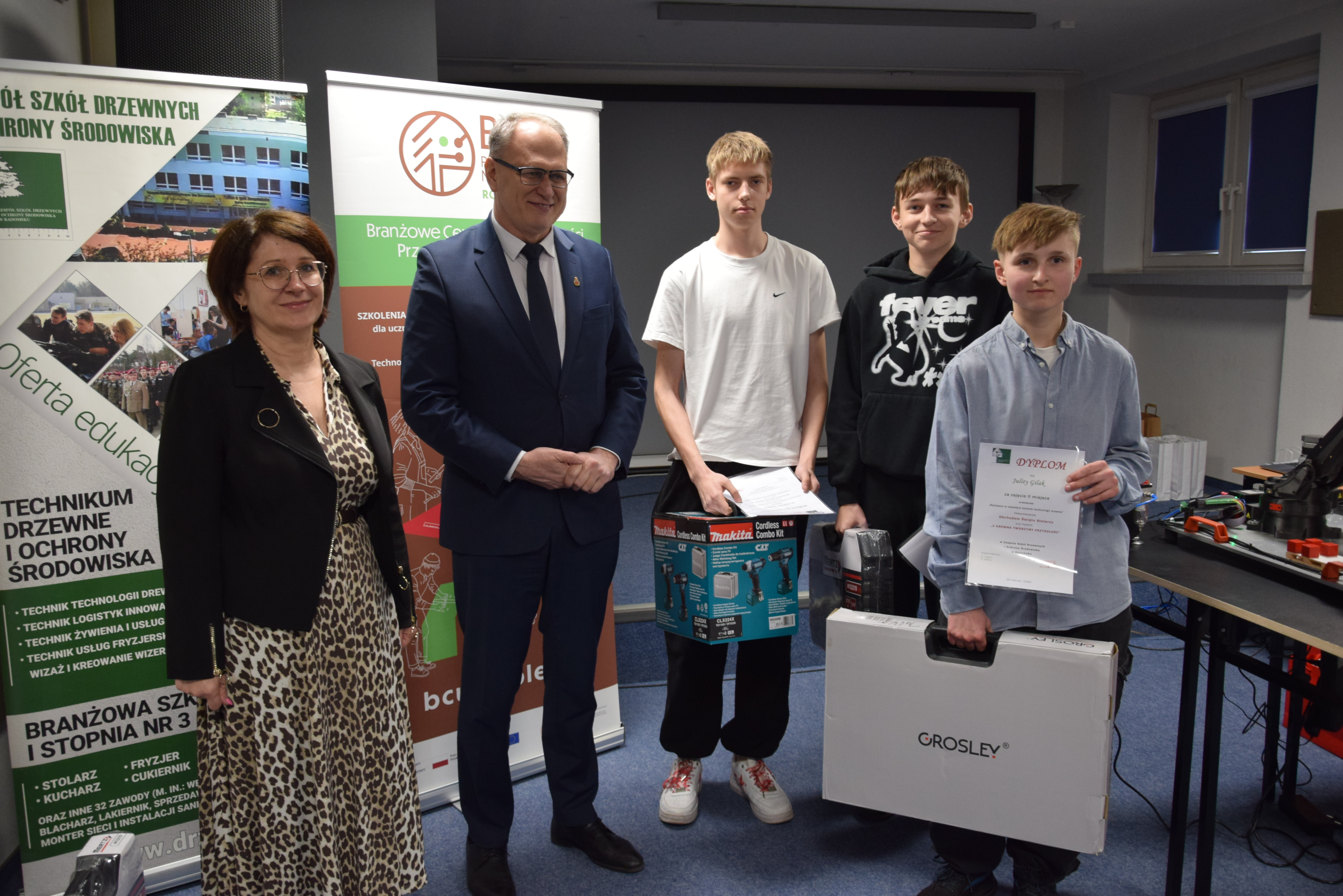 "Z drewna tworzymy przyszłość" - konferencja z okazji Święta Stolarzy