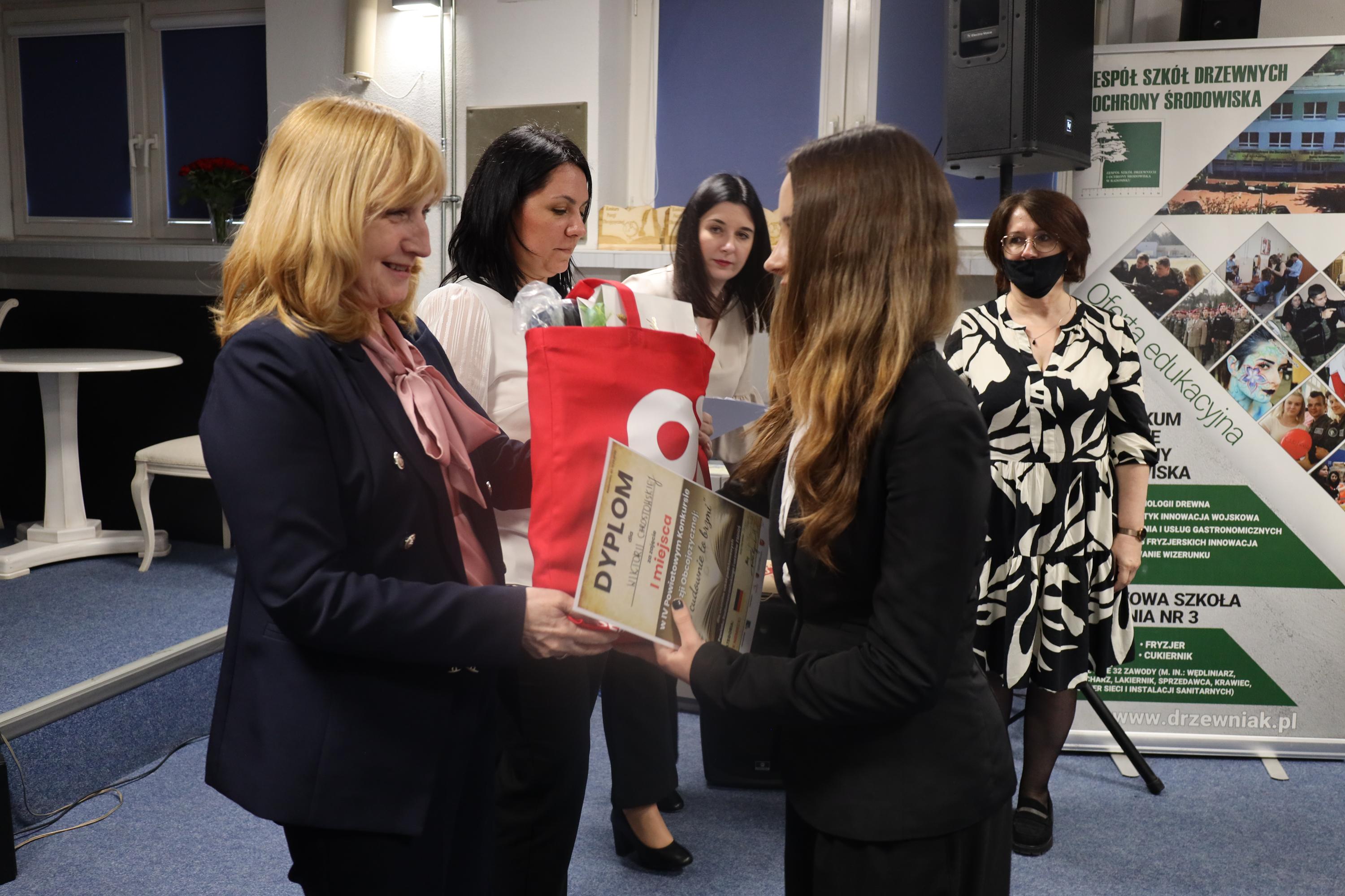 IV edycja Powiatowego Konkursu Poezji Obcojęzycznej „Jak cudownie to brzmi”