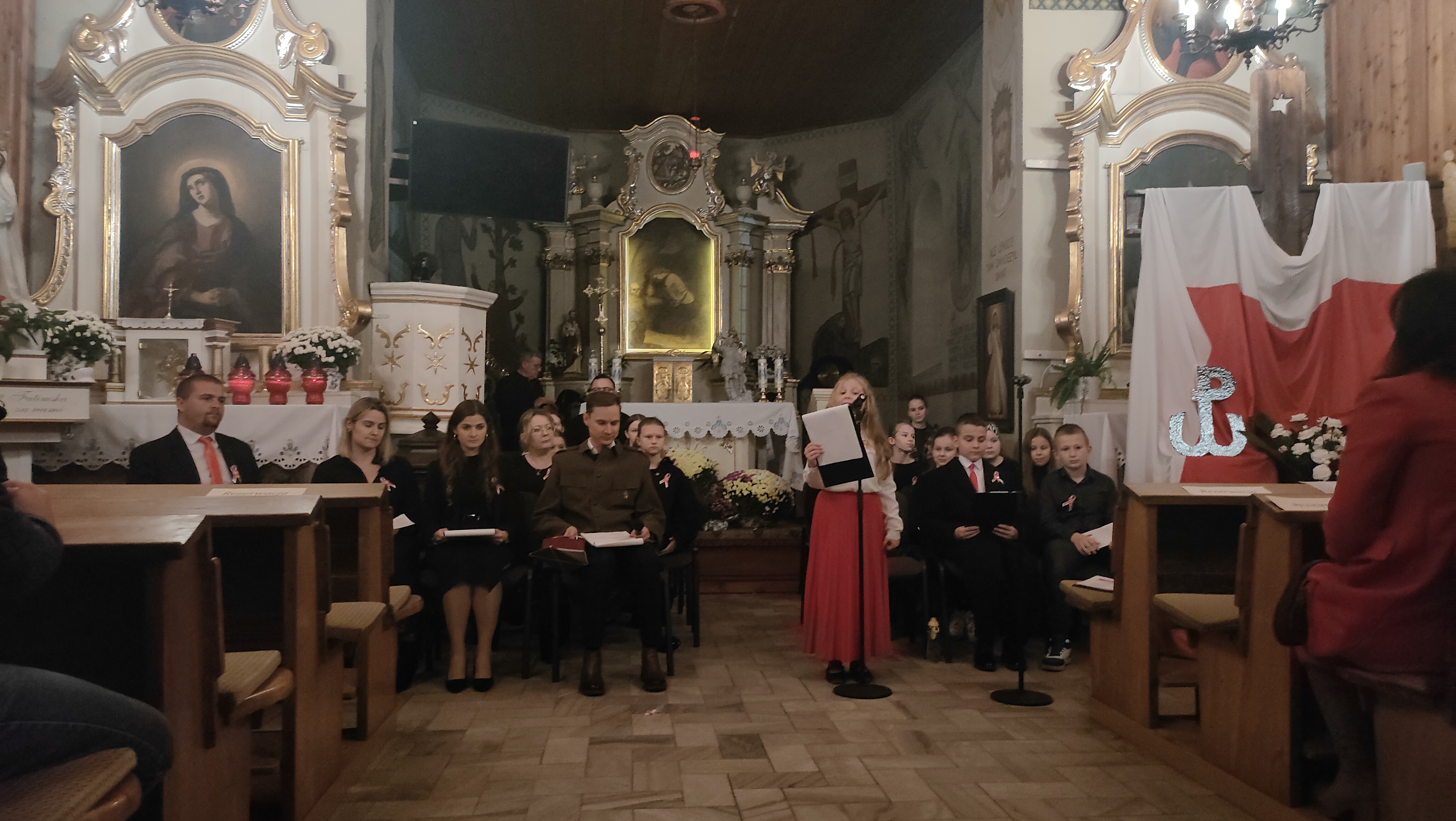 Patriotycznie w "kościółku"